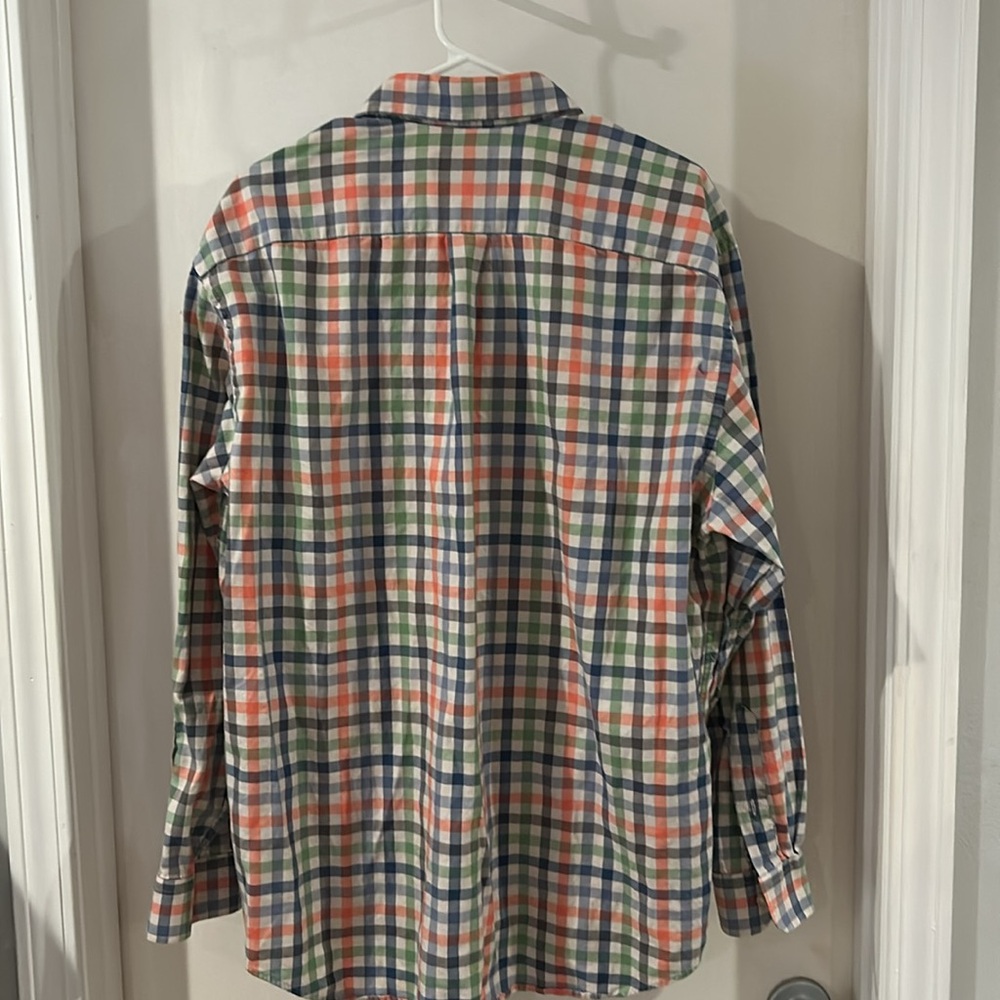 Look Sharp In This Excellent Condition Vineyard V… - image 5